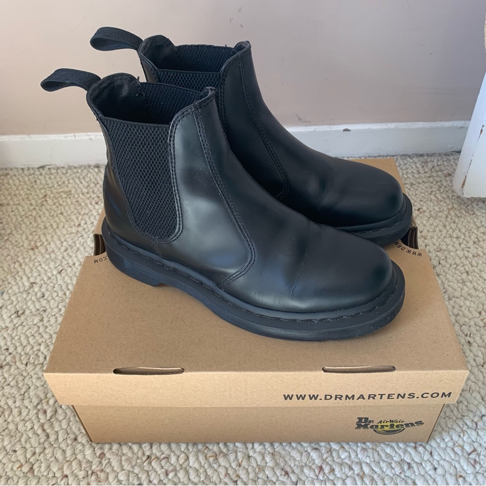 Dr Martens 2976 Mono black Chelsea boots